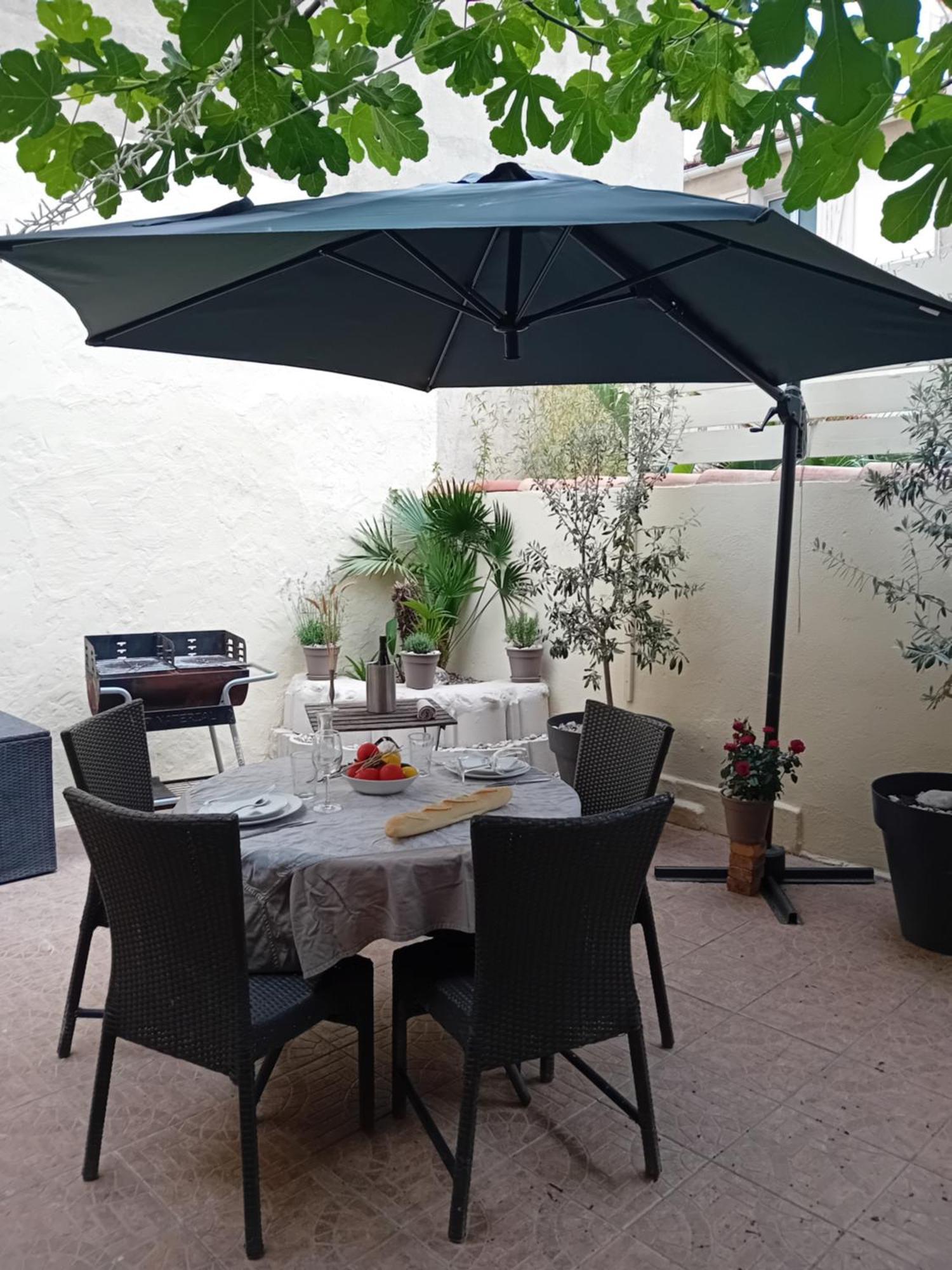 Holiday home Charmante Maison Marseillaise Marseille